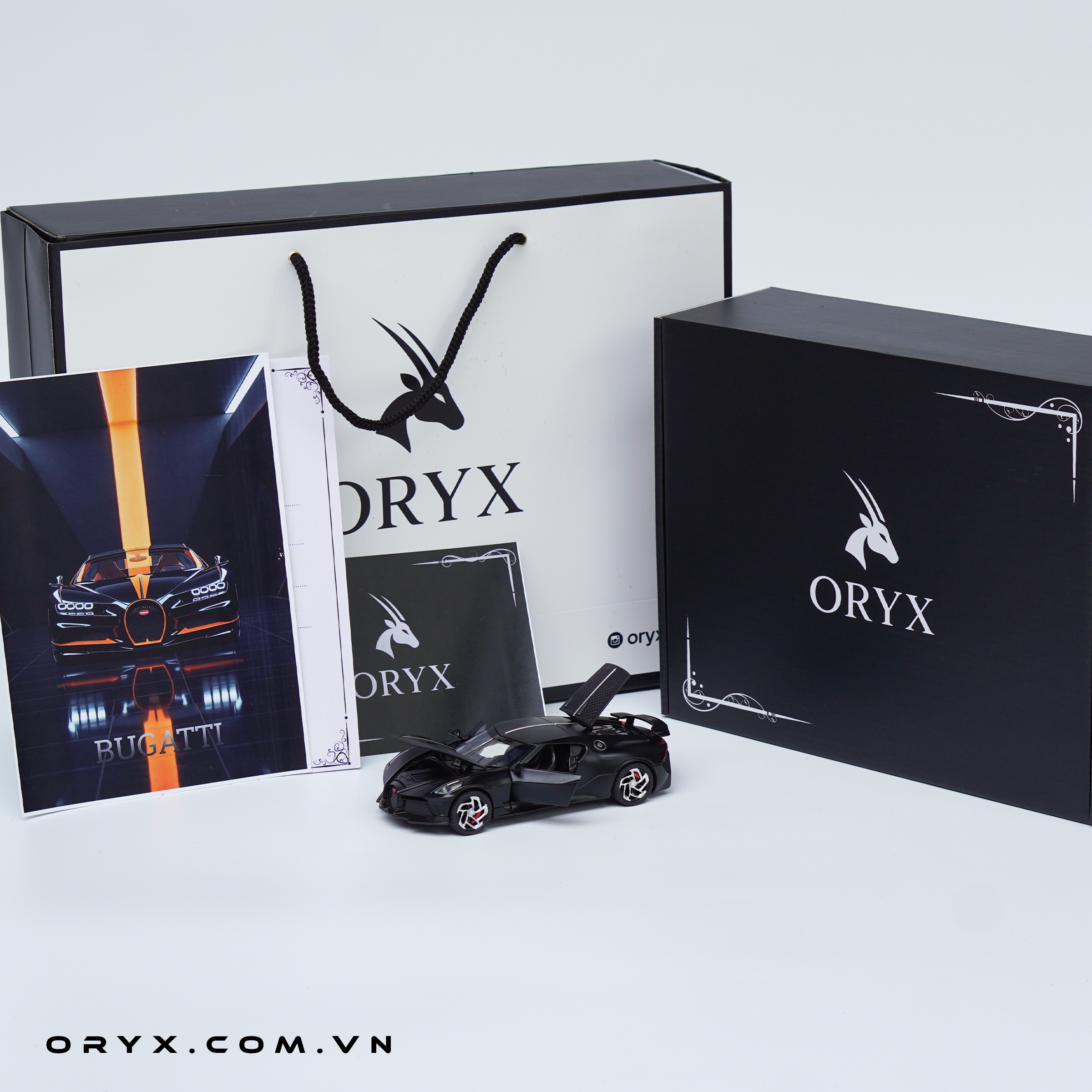 Bugatti La Voiture Noire đen nhám 2