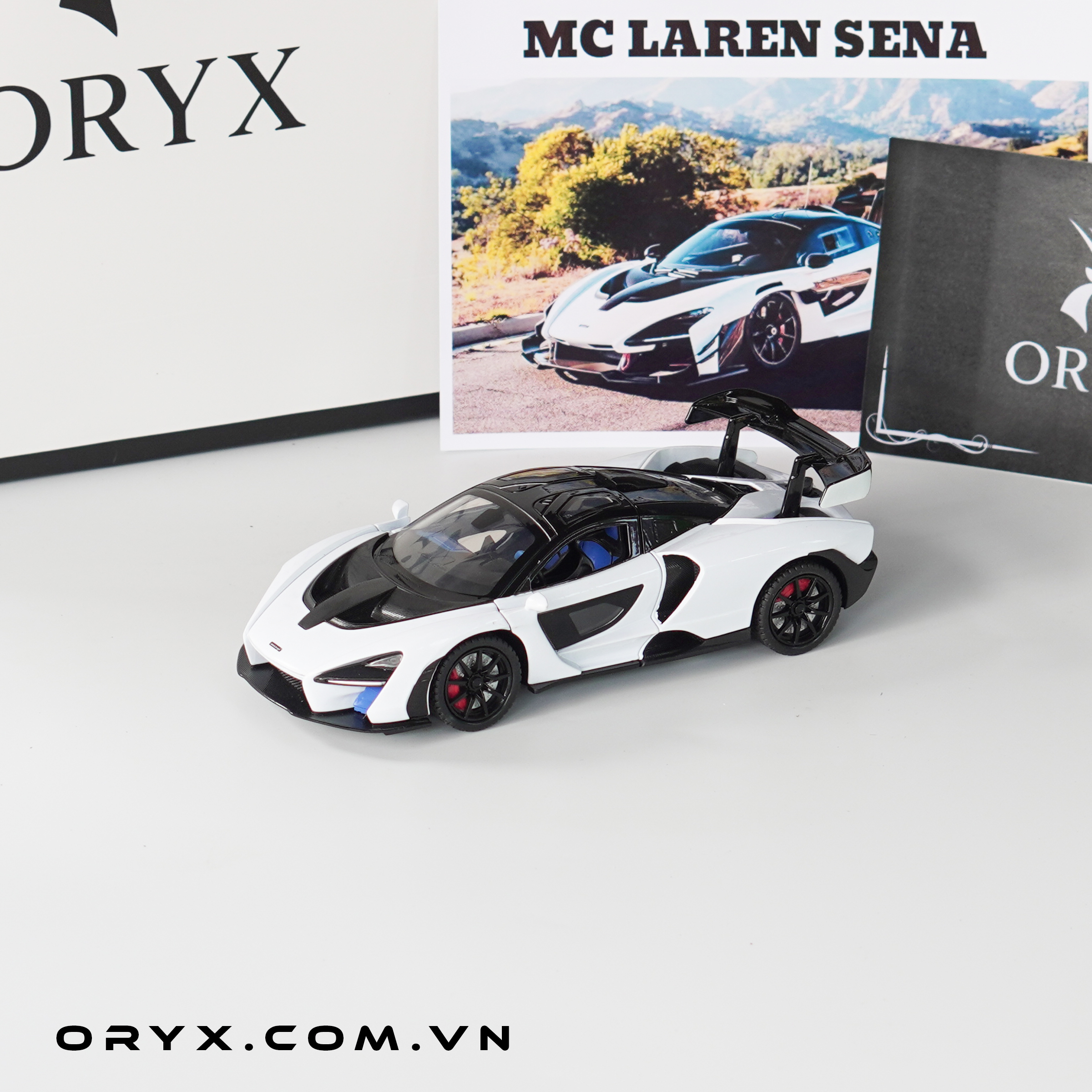 mo_hinh_xe_mclarencena_trang