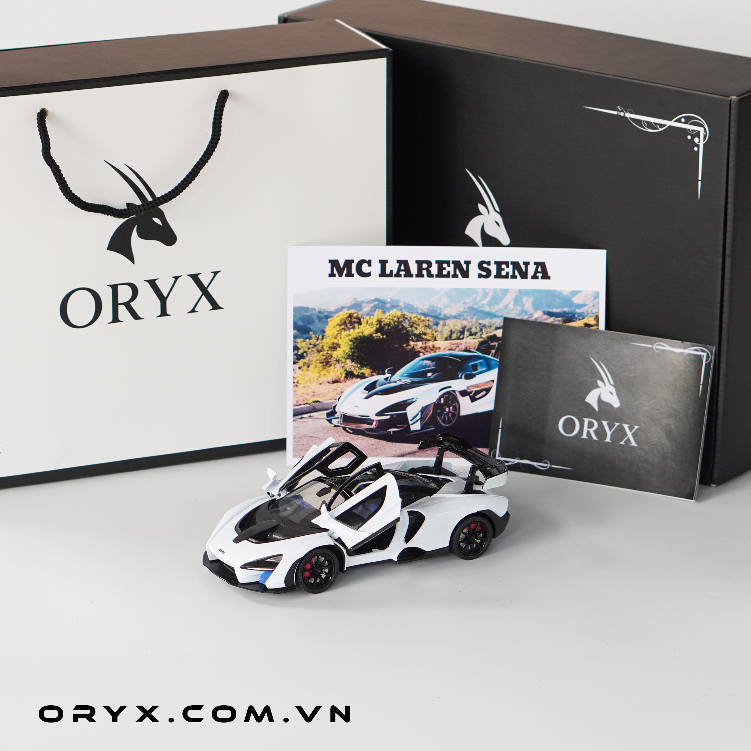 mo_hinh_xe_mclarencena_trang1